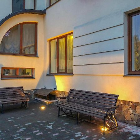Gerdan Hotel Jaremtsche Exterior foto